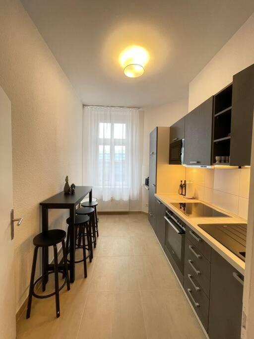 Lucky Stays Ls10 - Vollausstattung - Zentrum - Aufzug - Grosse Kueche - 2 Zimmer - Smart-Tv Magdeburgo Esterno foto