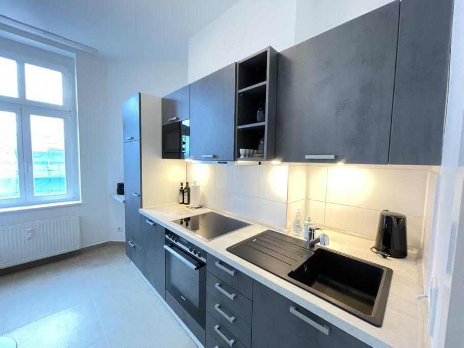 Lucky Stays Ls10 - Vollausstattung - Zentrum - Aufzug - Grosse Kueche - 2 Zimmer - Smart-Tv Magdeburgo Esterno foto
